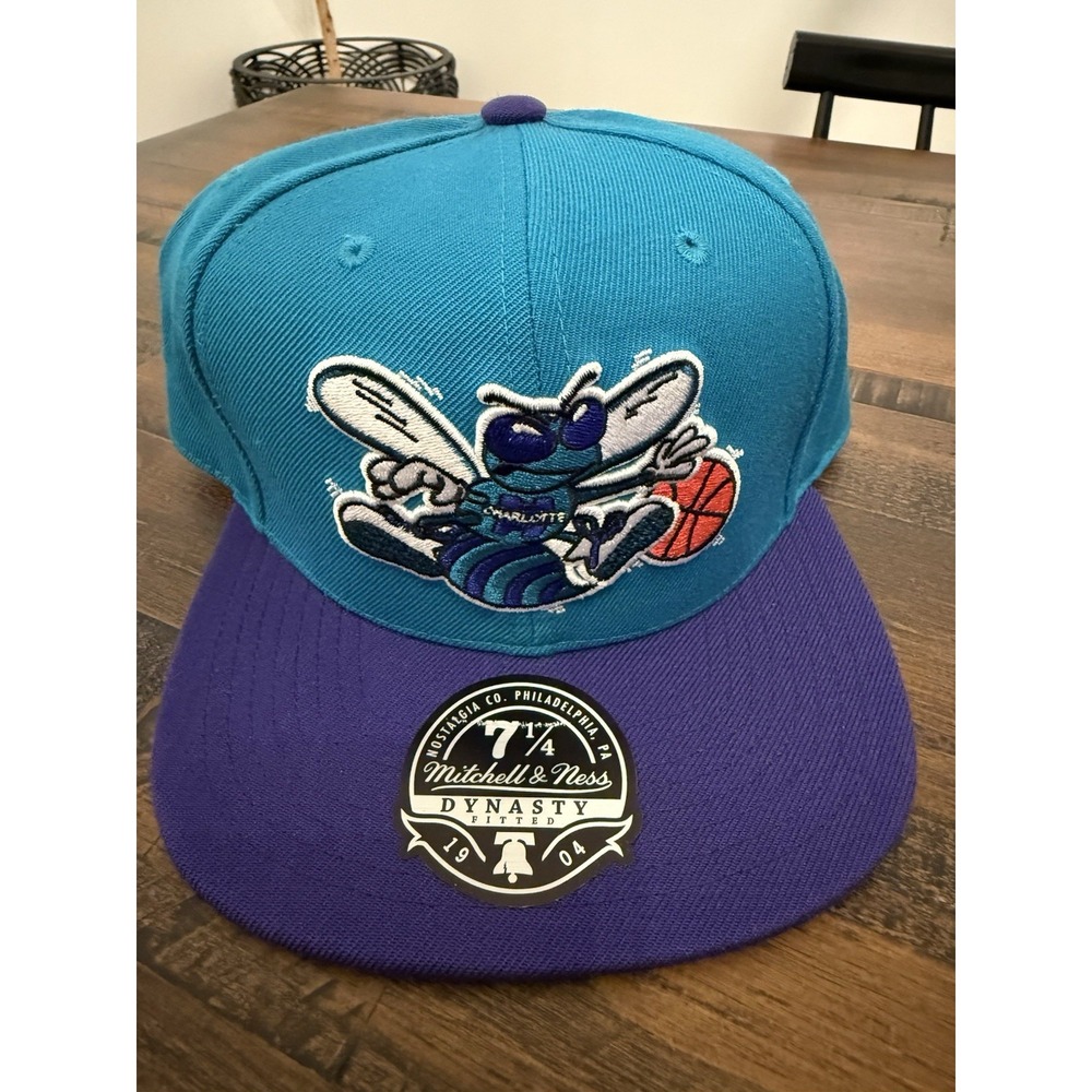 MENS MITCHELL & NESS NBA HWC Charlotte HORNETS Fitted Hat 7 1/4 Teal Purple $44
